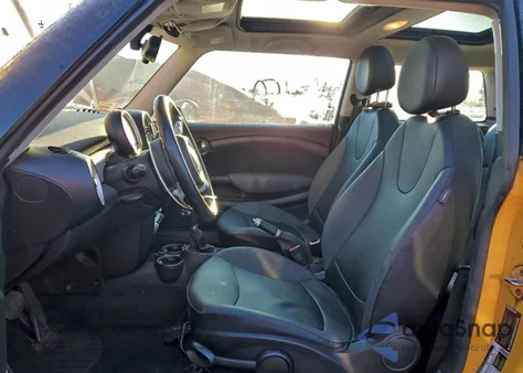 2009 Mini Cooper z USA, uszkodzony, nr VIN WMWMF33569TW72873